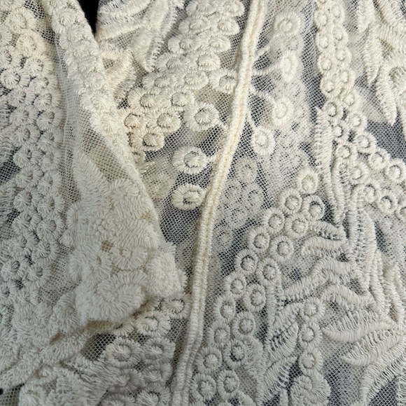 ULTRA PINK Ivory Sheer Lace Mesh Top Women’s Medium Floral Romantic  Dainty Y2K - Picture 11 of 16